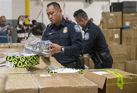 la customs bag seized